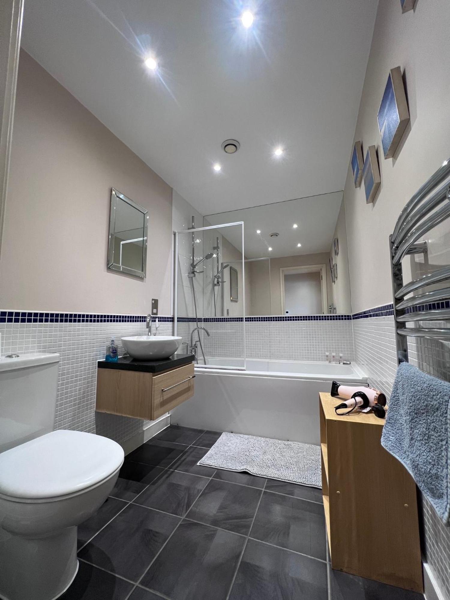 Great City Centre Getaway Apartment 2 Bed Near The Beach And Shopping Area Swansea Extérieur photo