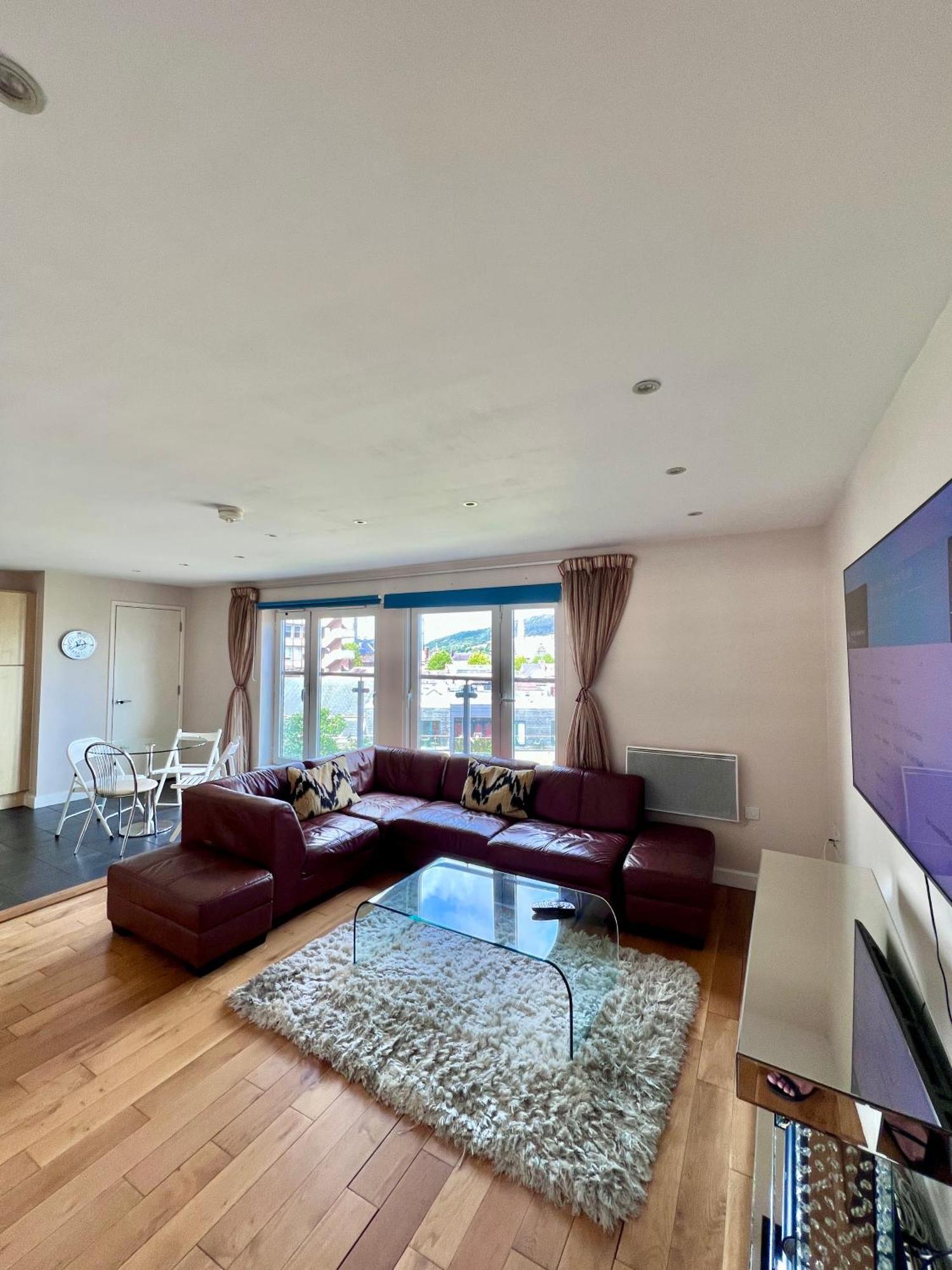 Great City Centre Getaway Apartment 2 Bed Near The Beach And Shopping Area Swansea Extérieur photo